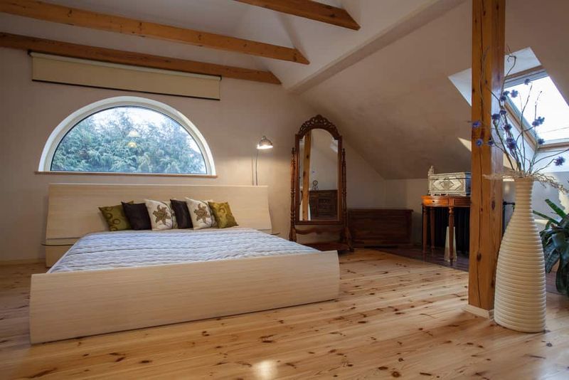 8 Portland Loft Bedrooms That Embrace Arches And Stone Elegance - Decor Hint Grace Under The Arch