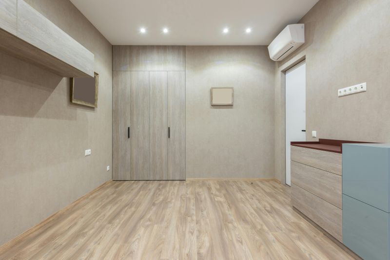 Simple Wardrobe
