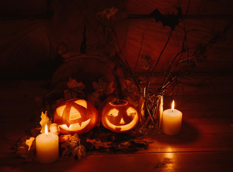 7 Halloween Mantel Decorating Ideas That Steal The Show - Decor Hint Spooky Lanterns