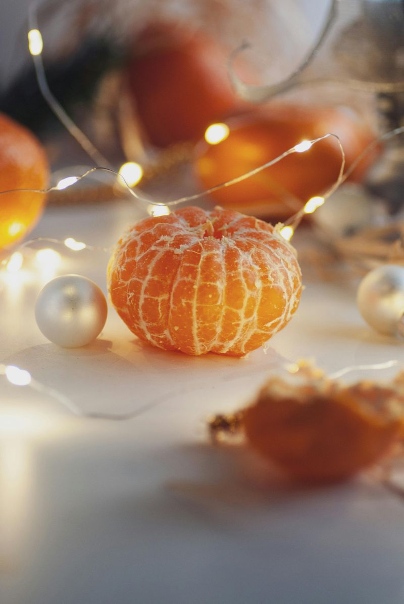 6 Subtle Halloween Touches For People Who Don't Like Over The Top - Decor Hint Soft String Lights