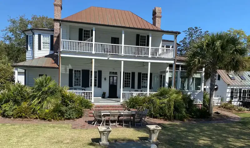 12 Homes Along South Carolina's Coast That Could Feel Classically Southern - Decor Hint Mount Pleasant Historic Home – Old Village Charm