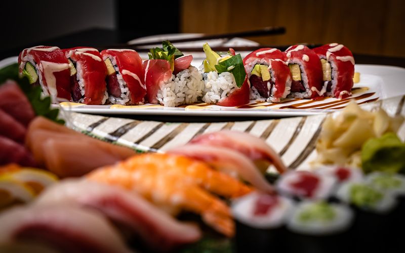 7 Fantastic Restaurants In Elgin, Illinois That Are Totally Worth A Visit - Decor Hint Kubo Sushi & Sake Lounge