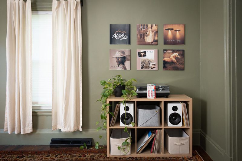 Command Hooks For Gallery Walls