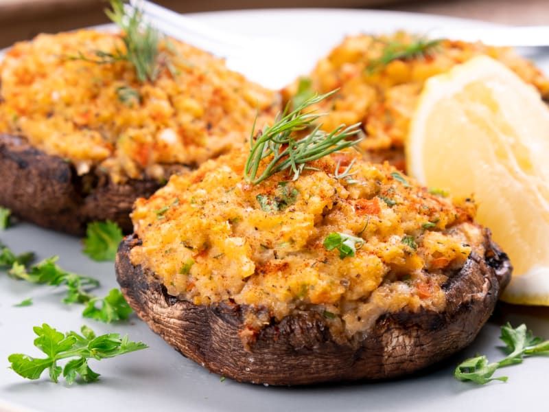 20 Appetizers So Good, Everyone In Georgia Will Beg For The Recipe - Decor Hint Crab Stuffed Mushrooms