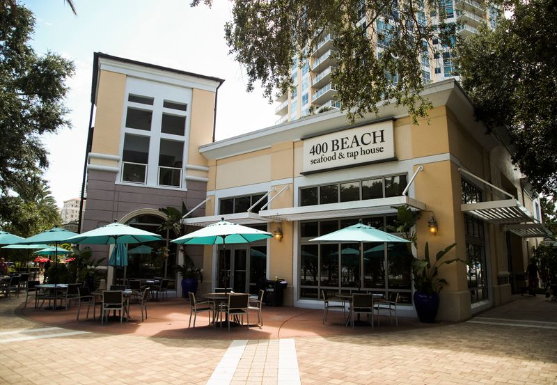 400 Beach Seafood & Tap House