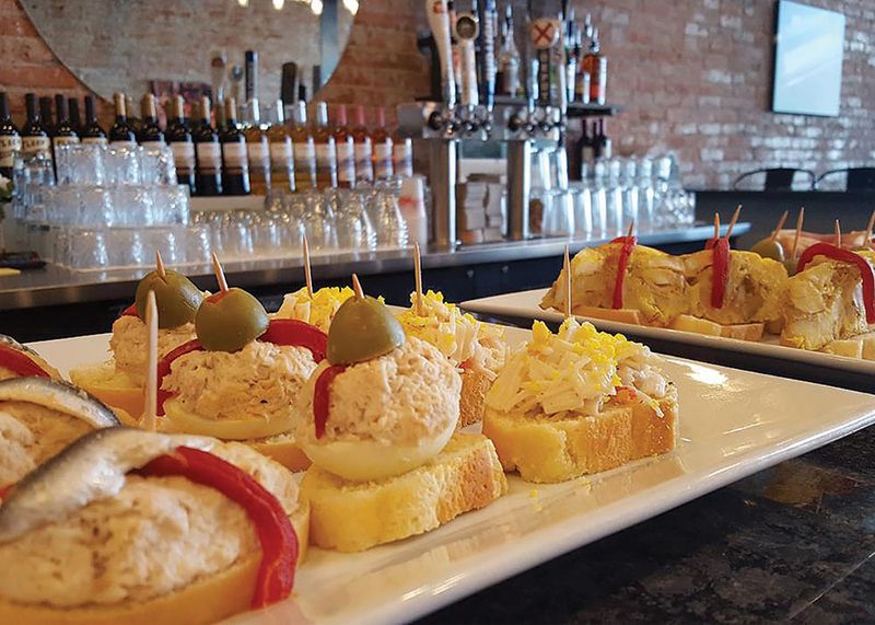 8 Reno Spots Where Basque Meals Could Be Served Family-Style - Decor Hint Café Niza – Reno, Nevada