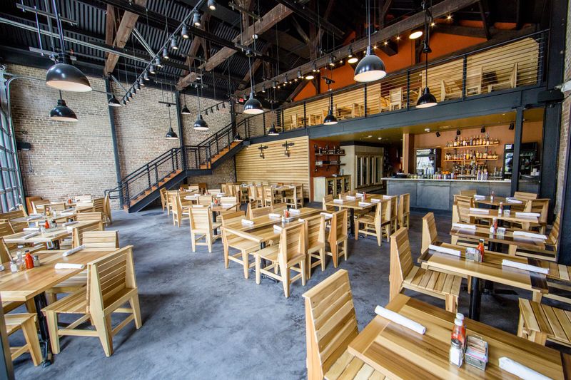 Cochon – Industrial Chic in the Warehouse District