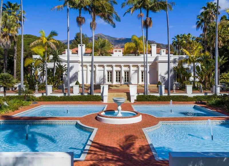 Scarface's Opulent Mansion