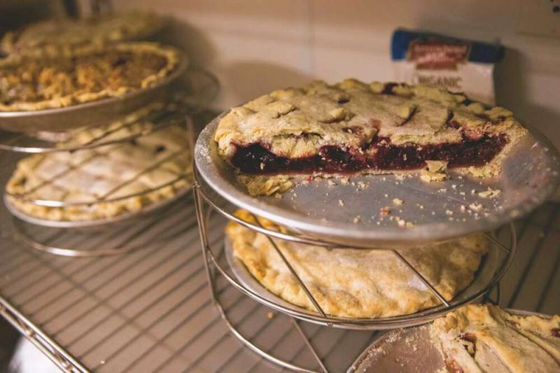 Breitbach's Country Dining – Iowa's Oldest Restaurant