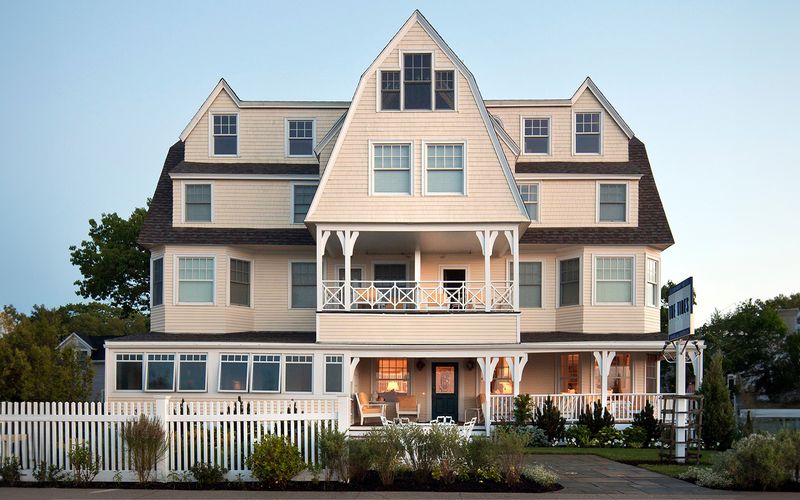 19 Historic Coastal Cottages That Define Maine's Charm - Decor Hint The Tides Beach Club – Kennebunkport's Colorful Coastal Retreat