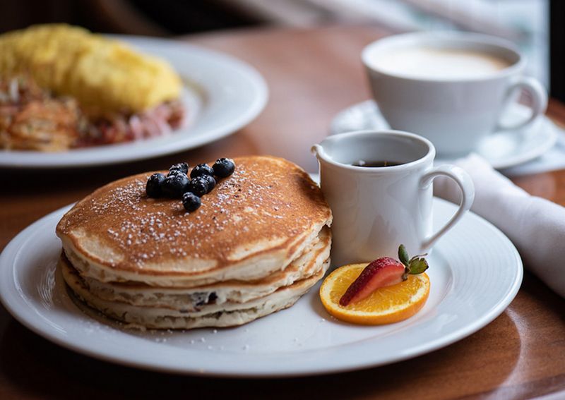 The Pfister Cafe, Milwaukee's Elegant Egg Affair