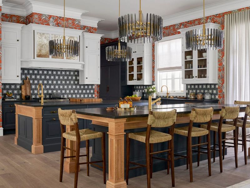 The Stonegate Farmhouse, Oak Knoll District