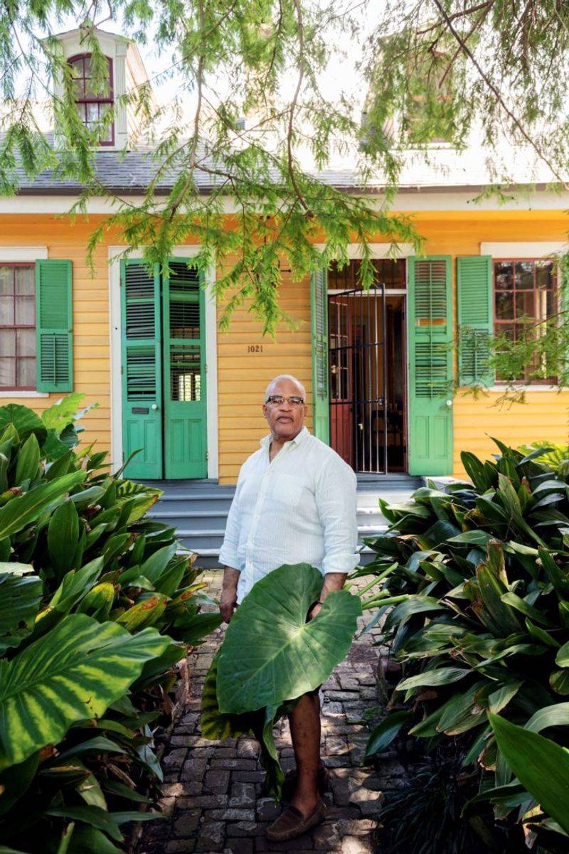 8 New Orleans Creole Cottages With Classic Vintage Appeal - Decor Hint Bywater's Rainbow Cottage