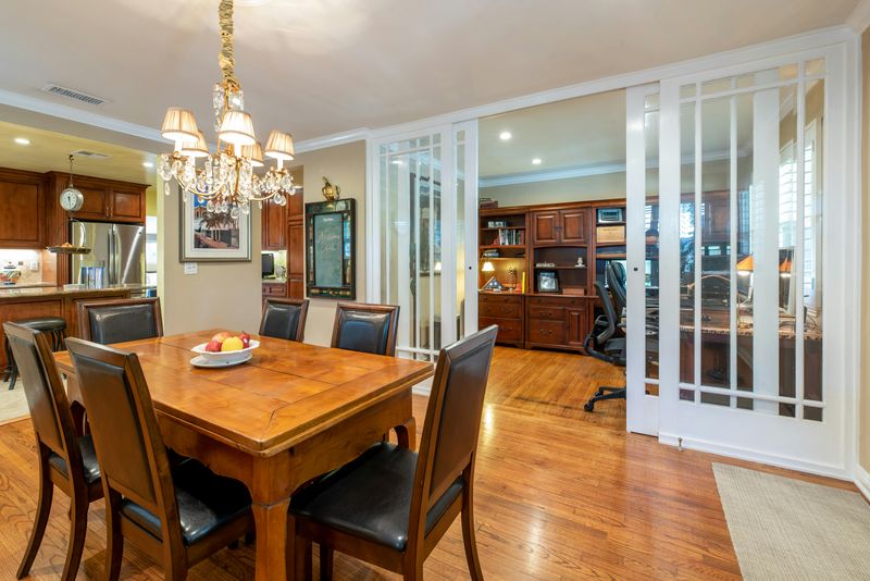 Quality Dining Table