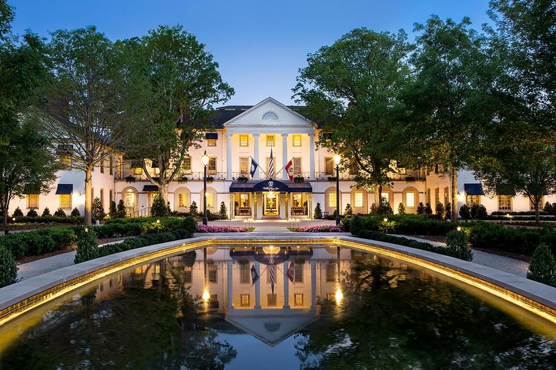 The Williamsburg Inn: Colonial Ghosts In Modern Luxury