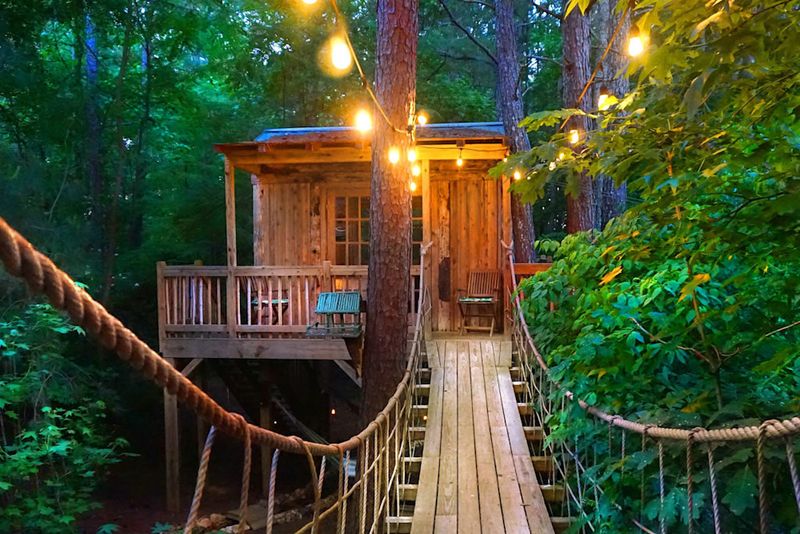 10 Fairy-Tale Style Homes Across America You Can Rent Right Now - Decor Hint The Treehouse At Candlelight Forest – Georgia