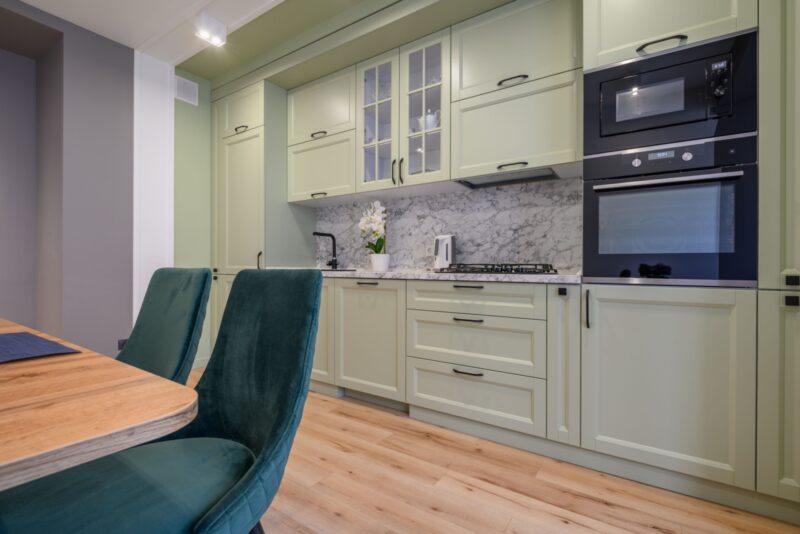 The Once-Hated Paint Color That's Gaining Popularity Again