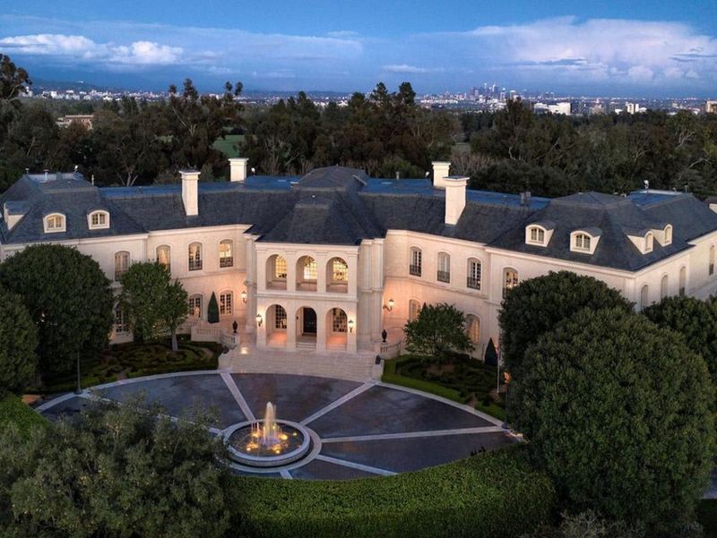 Spelling Manor In Los Angeles