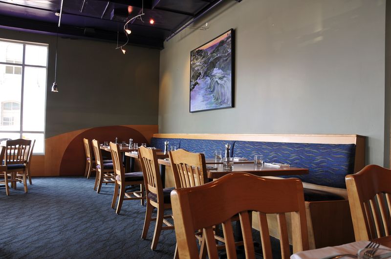 11 Portland, Maine Chowder Spots That Taste Like Harbor Weather - Decor Hint Old Port Sea Grill & Raw Bar – The Chowder Connoisseur's Choice