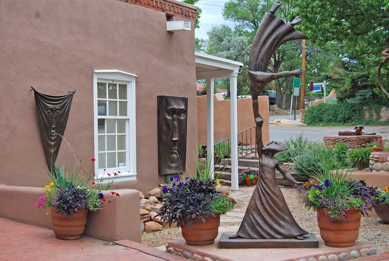 8 Santa Fe Adobe Courtyards That Whisper History And Charm - Decor Hint Canyon Road's Artist Haven