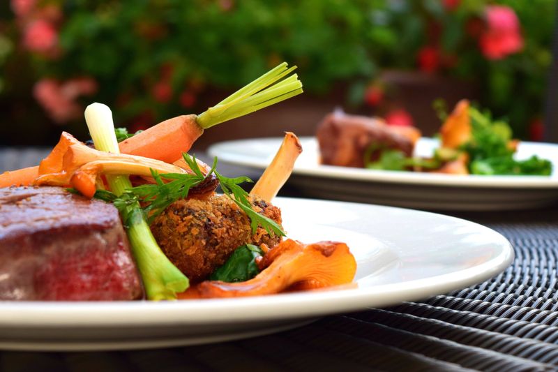 Lambert's Of Taos: Mountain-View Tenderloin Delights