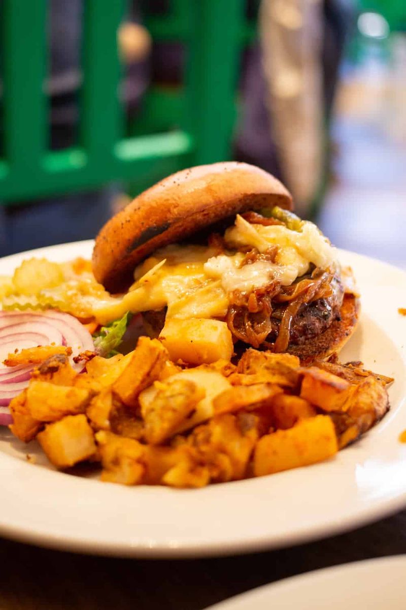 Café Pasqual's – Artistic Flavors That Pop