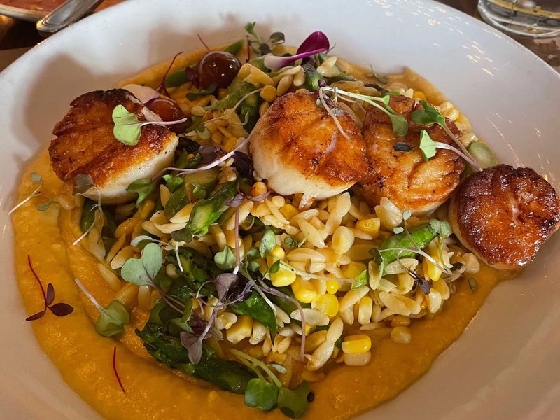 The Blue Hen – Upscale Comfort Food with Crab Influences
