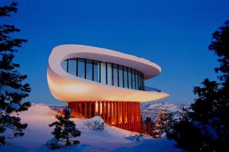 Moonbeam Lodge