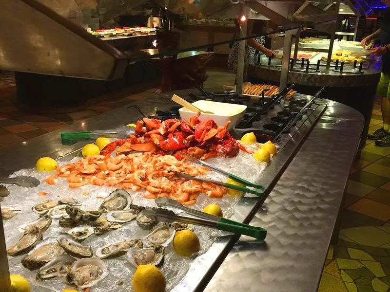 Crazy Buffet & Grill (West Palm Beach)