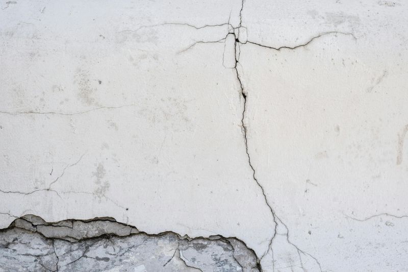 Crack Attack: Addressing Wall And Ceiling Damage