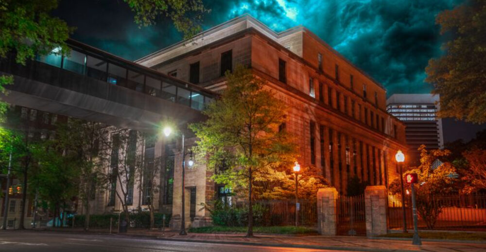 Thrills And Chills On Halloween Swamp Tours In Alabama - Decor Hint