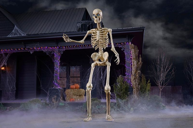 Ultra Skelly Animatronic