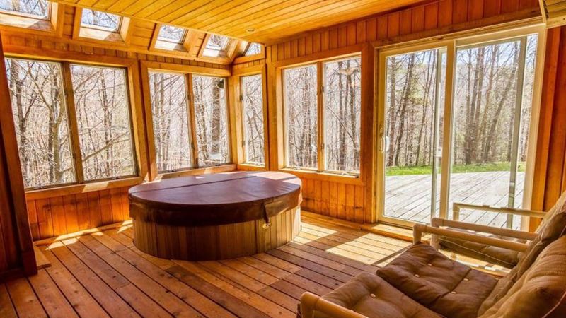 12 Vermont Cabin Bathrooms Where Winter Feels Like Retreat - Decor Hint Apres-Ski Steam Room