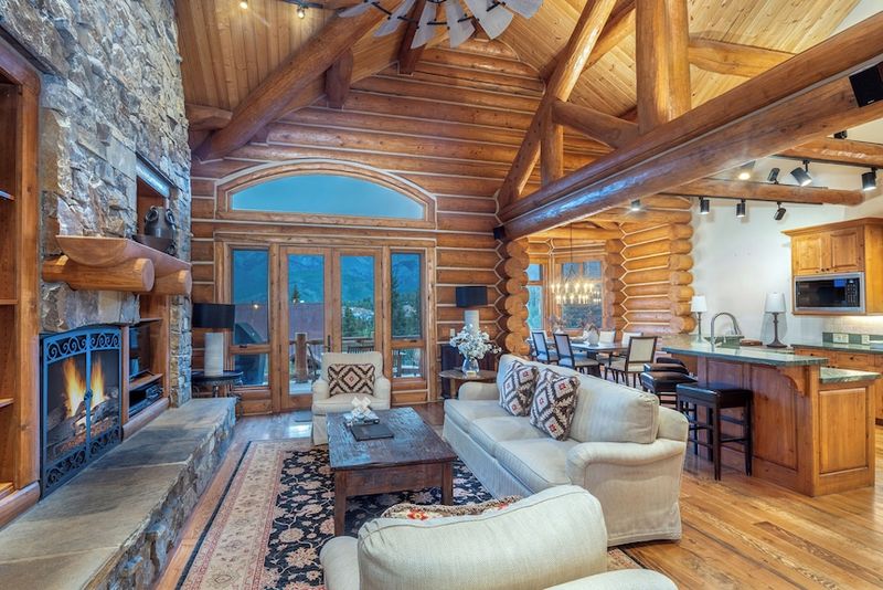 12 Colorado Ski Cabins With Décor As Cozy As The Slopes - Decor Hint Happy Place At Tristant – Telluride