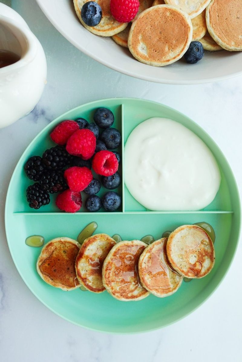 Mini Pancakes With Syrup Dip: Breakfast-For-Lunch Brilliance