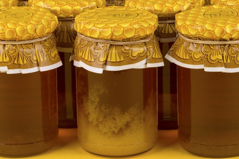 20 Favorite Foods You're Ruining By Storing In The Fridge, Michigan Style - Decor Hint Honey from Local Beekeepers