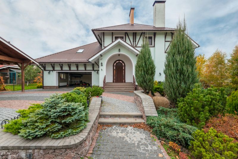 Curb Appeal Landscaping: First Impressions Matter