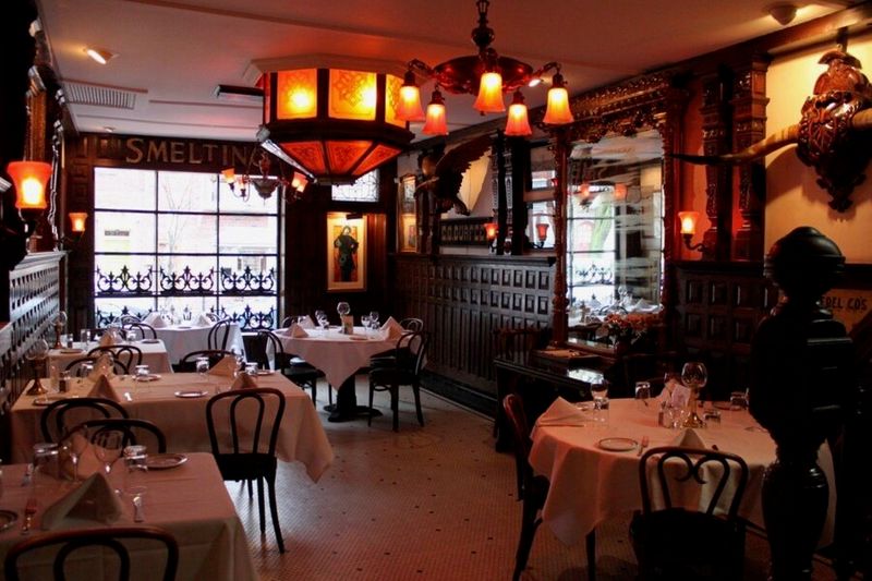 7 Pennsylvania Steakhouses Tourists Love And 7 Locals Actually Recommend - Decor Hint Saloon – Old-School Italian Steakhouse Charm