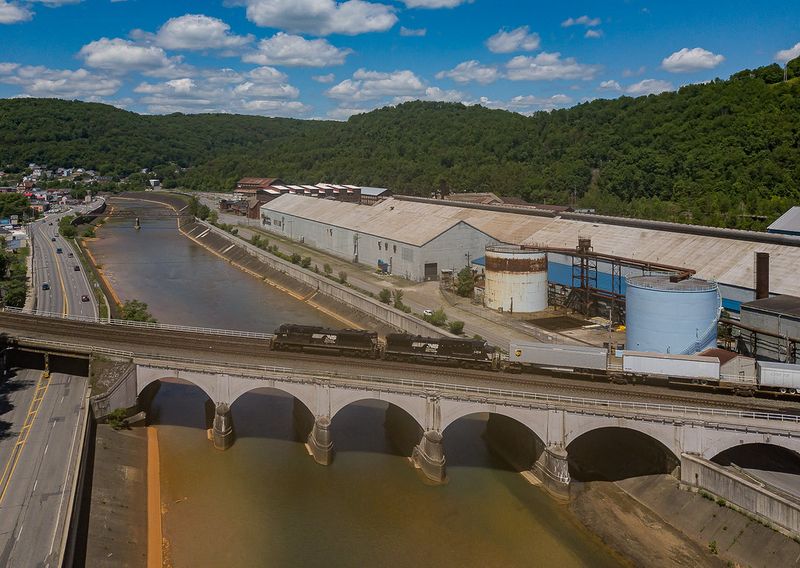 Stone Bridge (Conemaugh River Viaduct), Johnstown