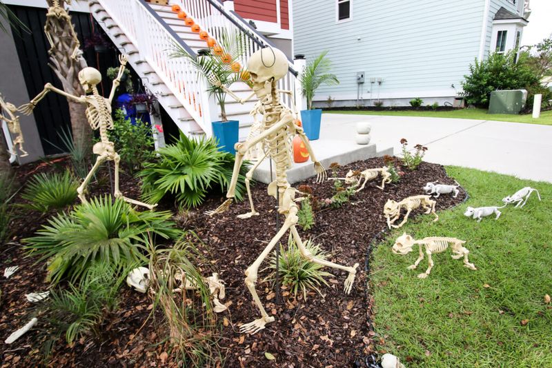 Skeleton Greeters With Motion-Activated Sounds
