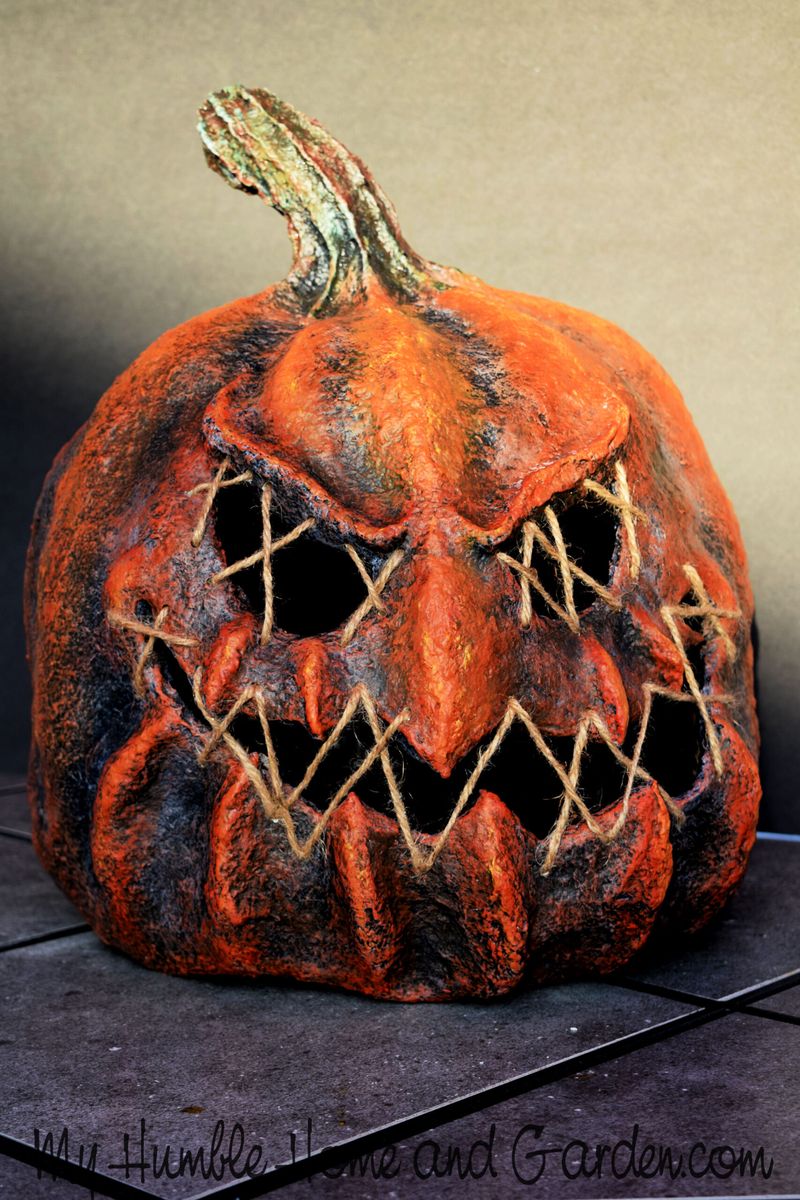 Paper Mâché Jack-o'-Lanterns