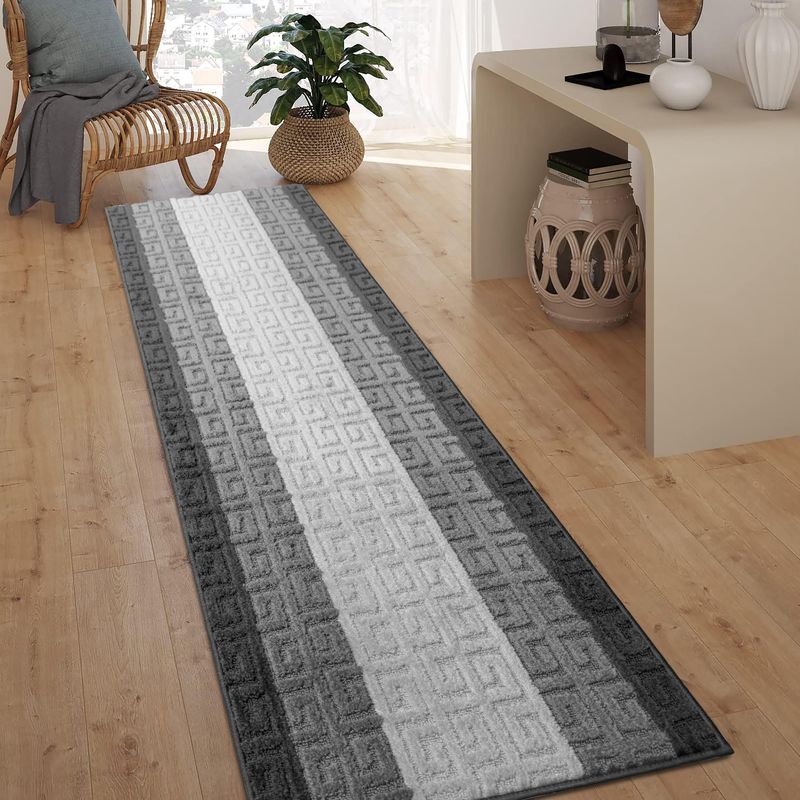 10 Philadelphia Rowhouse Stair Runners That Protect And Impress - Decor Hint Navy Nautical Stripes