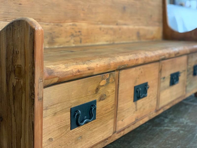 12 Chicago Entryways That Hide Clutter In Plain Sight - Decor Hint Repurposed Church Pew Magic
