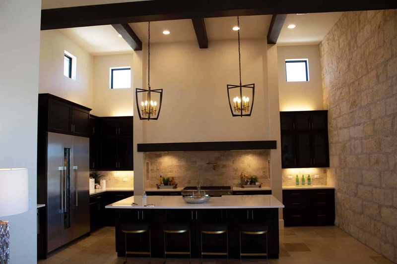 12 Texas Farmhouse Kitchens That Still Feel Fresh In 2025 - Decor Hint Industrial Lighting With Historical Nods