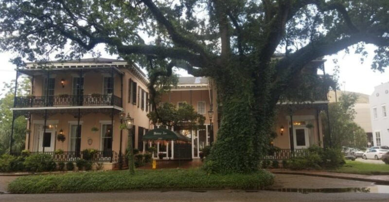 Virginia’s Most Haunted Historic Inns You Can Actually Stay In