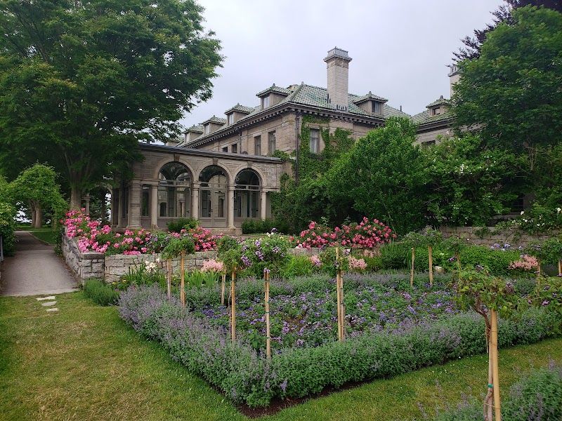 Eolia Mansion (Harkness Memorial State Park) – Waterford