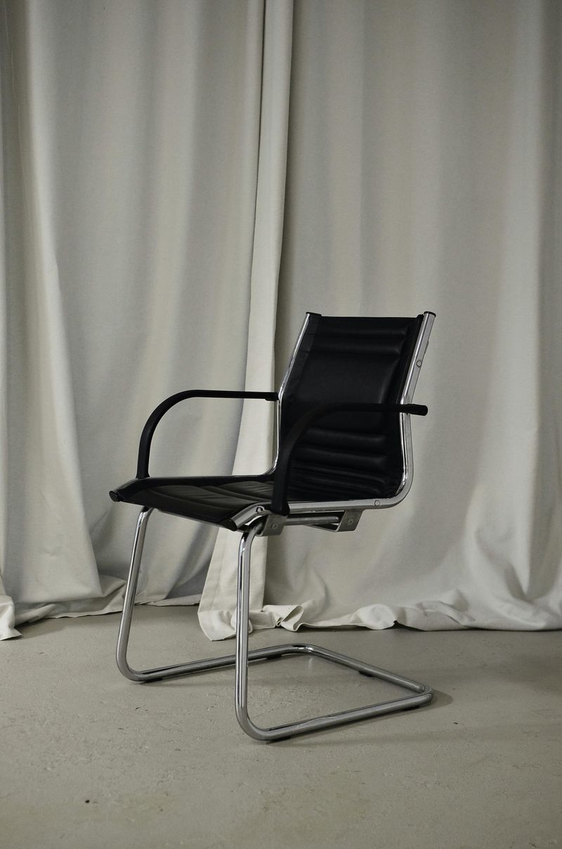 Black Lacquer And Chrome Details