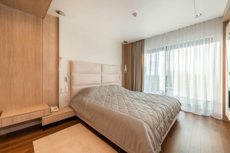 Mixed Wood Tones For Collected Elegance