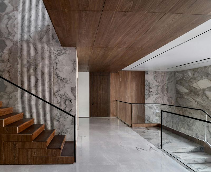 Mixed Natural Materials