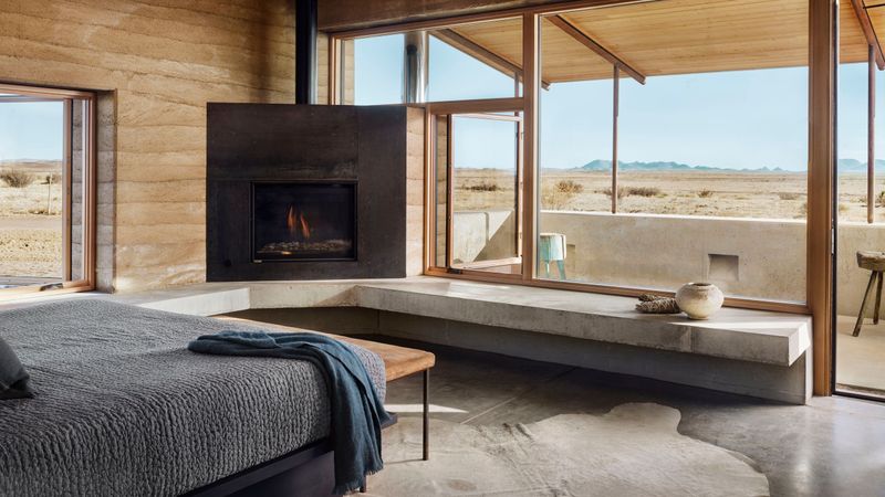 8 Nevada Desert Bedrooms With Breezy Minimalist Style - Decor Hint Tonopah Minimalist Cabin With Concrete Floors